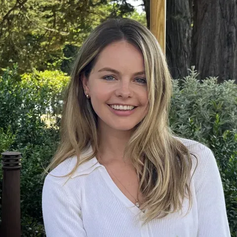 Isobel Akerman headshot